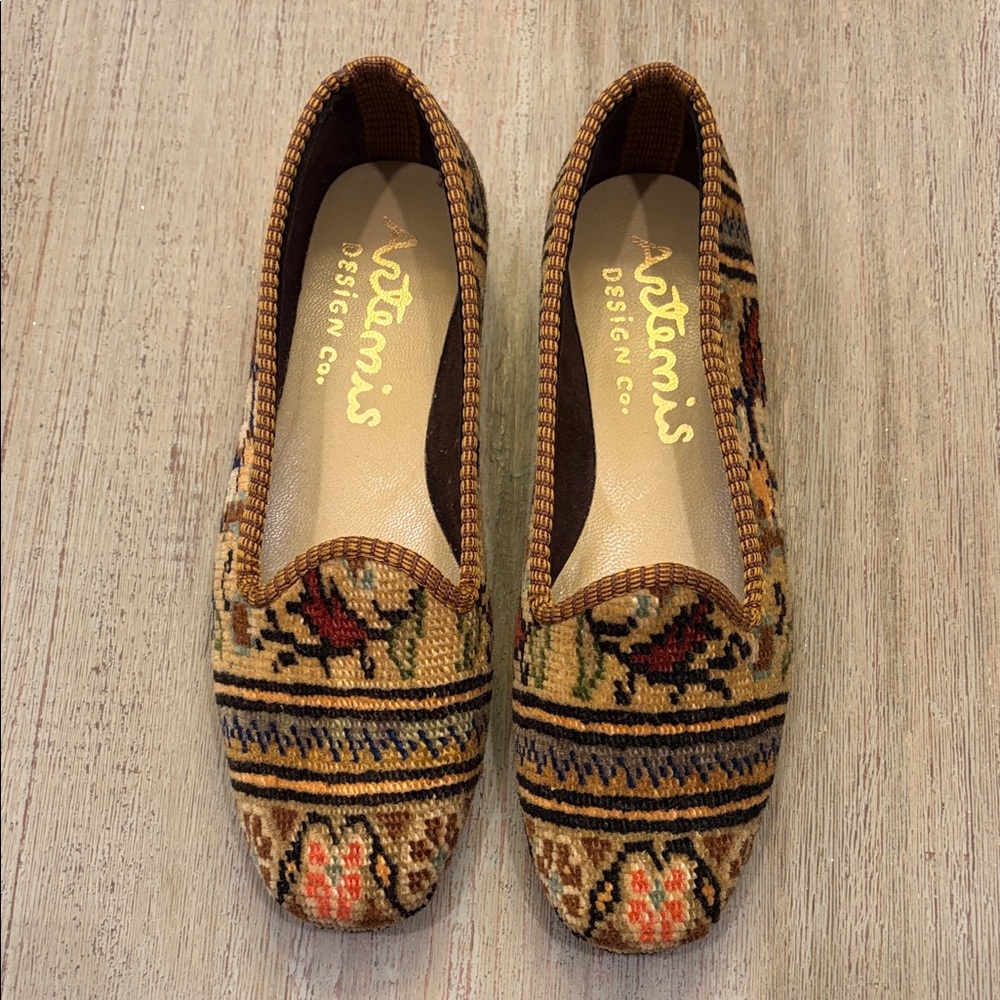 Artemis Design Co. Multicolor Patterned Loafers